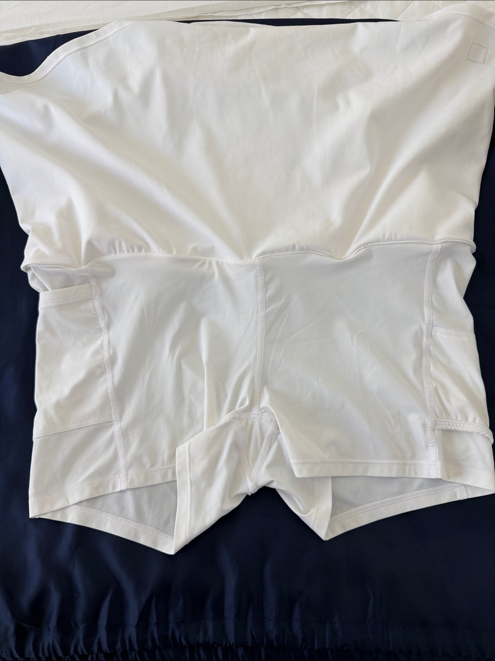 Vuori Size M 14” White Daily Tennis Skort - Picture 7 of 10